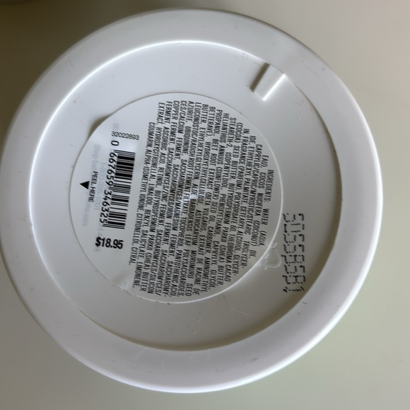 Waikiki Beach Coconut Moisturizing Body Wash & Butter Set Bath & Body Works - Picture 3 of 3